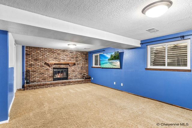 2609 PLAINS VIEW RD, Cheyenne, WY 82009