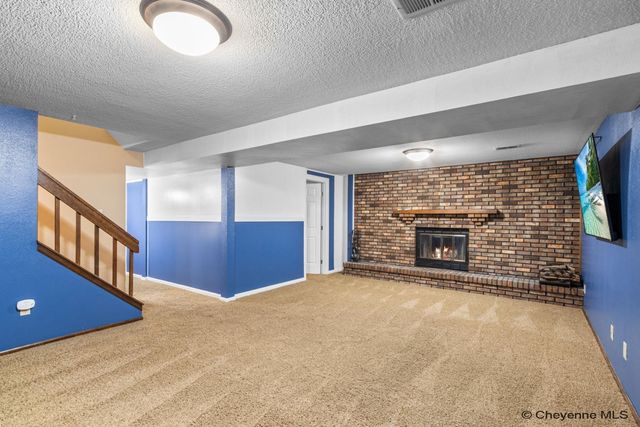 2609 PLAINS VIEW RD, Cheyenne, WY 82009