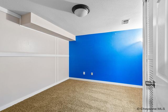 2609 PLAINS VIEW RD, Cheyenne, WY 82009