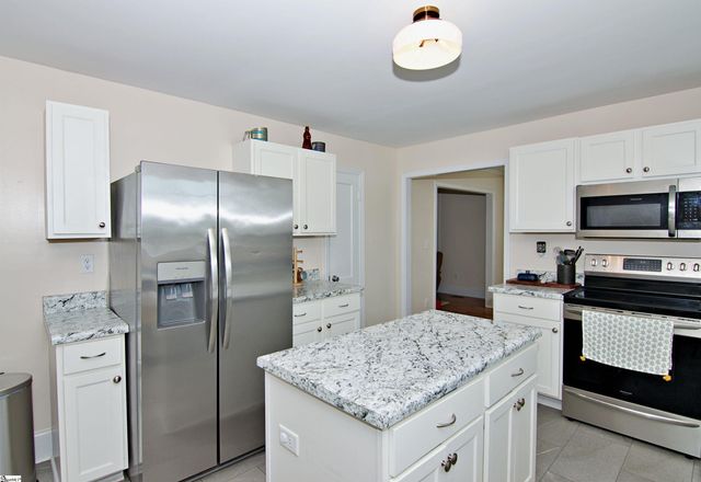 305 Harry Drive, Anderson, SC 29624