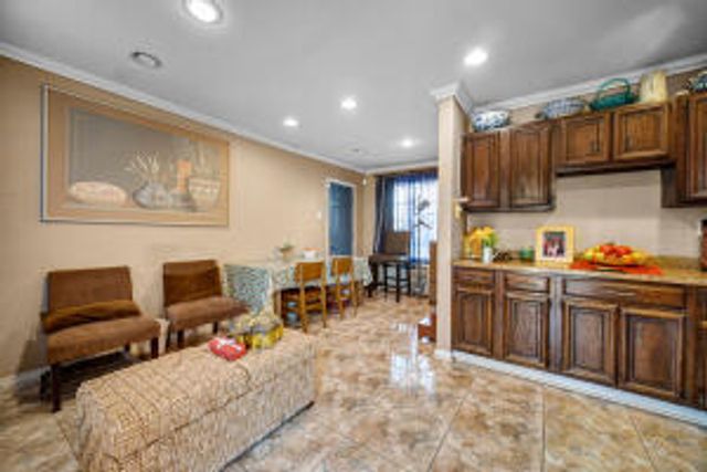 2006 W 4TH Place, Gary, IN 46404