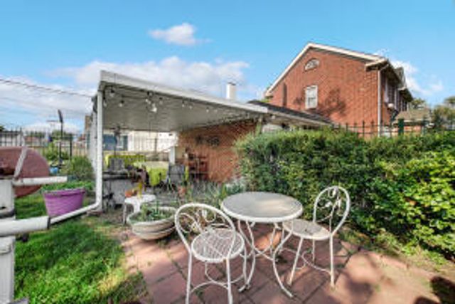 2006 W 4TH Place, Gary, IN 46404