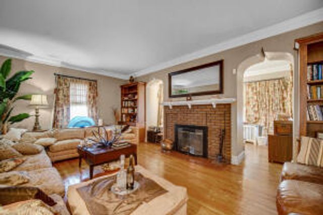 2006 W 4TH Place, Gary, IN 46404