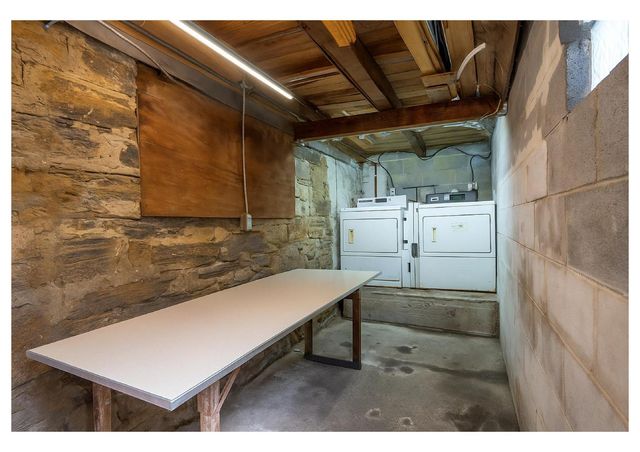 354 E 193rd Street, New York City, NY 10458
