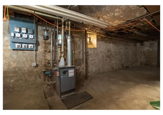 354 E 193rd Street, New York City, NY 10458
