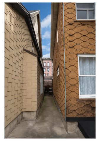 354 E 193rd Street, New York City, NY 10458