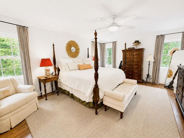 110 Whiteside Street, Lookout Mountain, TN 37350