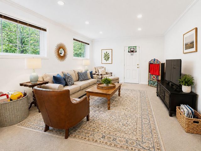 110 Whiteside Street, Lookout Mountain, TN 37350