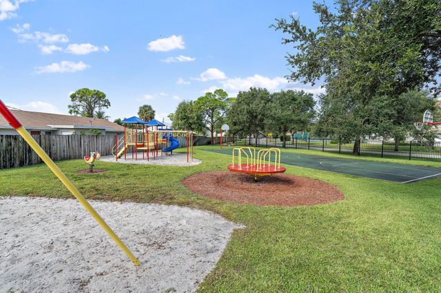 6158 Riverwalk Lane 1, Jupiter, FL 33458
