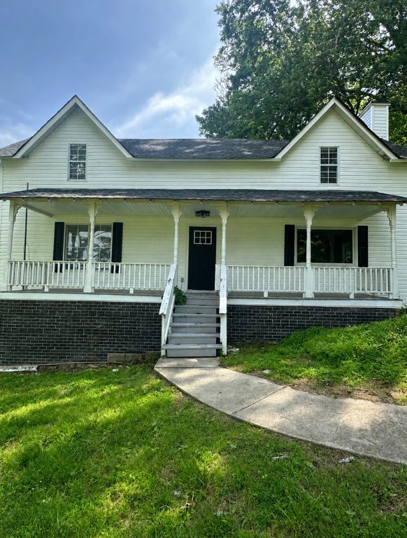 97 McClures Bend Ln, Carthage, TN 37030