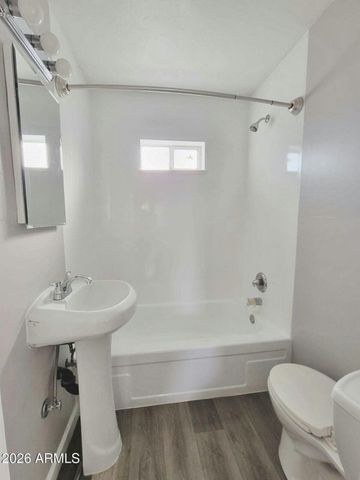 1833 E HARVARD Street Apt 4, Phoenix, AZ 85006