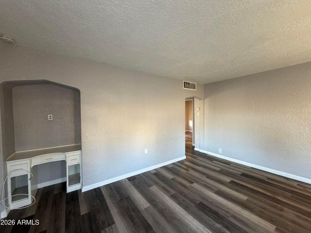 1833 E HARVARD Street Apt 4, Phoenix, AZ 85006