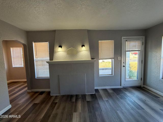 1833 E HARVARD Street Apt 4, Phoenix, AZ 85006