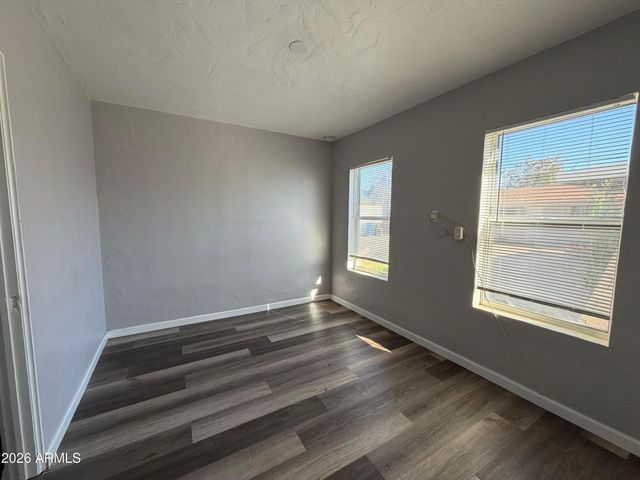 1833 E HARVARD Street Apt 4, Phoenix, AZ 85006
