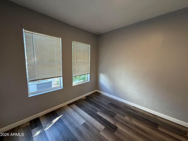 1833 E HARVARD Street Apt 4, Phoenix, AZ 85006