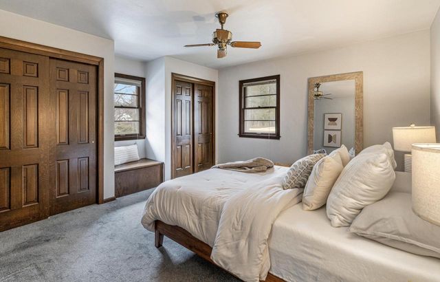 1445 W Heather LANE, River Hills, WI 53217