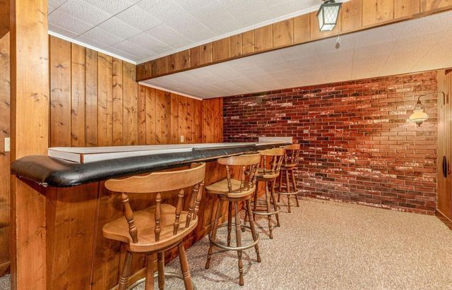 1445 W Heather LANE, River Hills, WI 53217