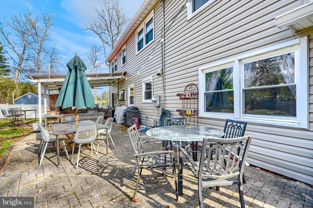 4 VALLEY OAK CT, Lutherville Timonium, MD 21093