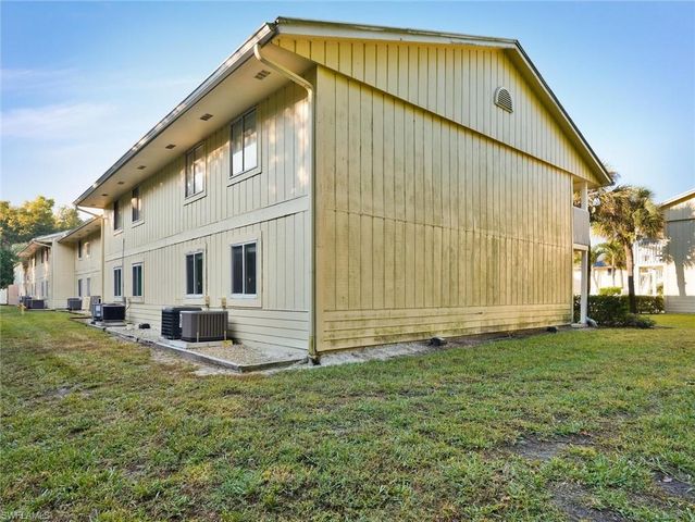 4621 Bayshore DR # Q1, Naples, FL 34112