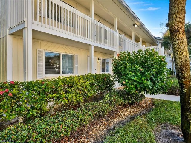 4621 Bayshore DR # Q1, Naples, FL 34112