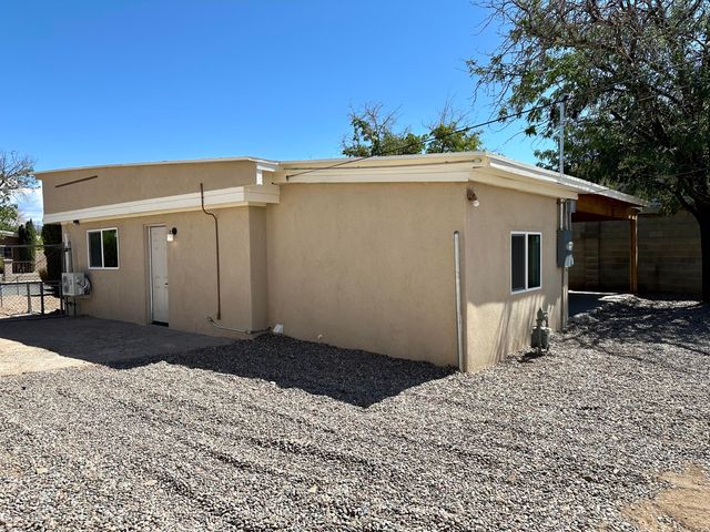 2827 Bel Air Drive NE, Albuquerque, NM 87110