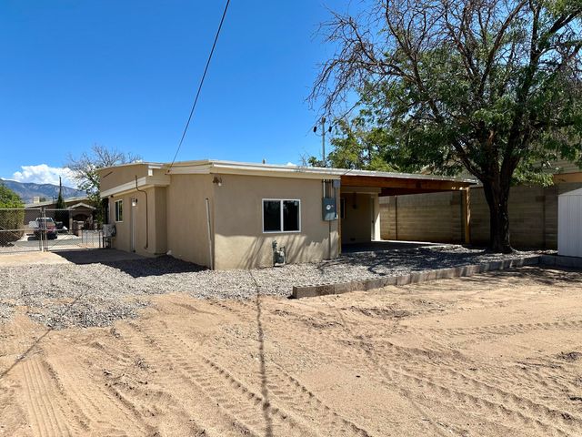 2827 Bel Air Drive NE, Albuquerque, NM 87110