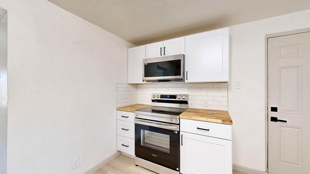 2827 Bel Air Drive NE, Albuquerque, NM 87110