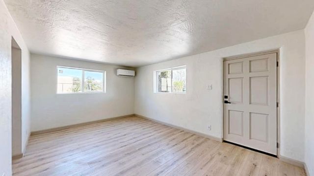 2827 Bel Air Drive NE, Albuquerque, NM 87110