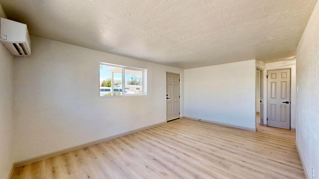 2827 Bel Air Drive NE, Albuquerque, NM 87110