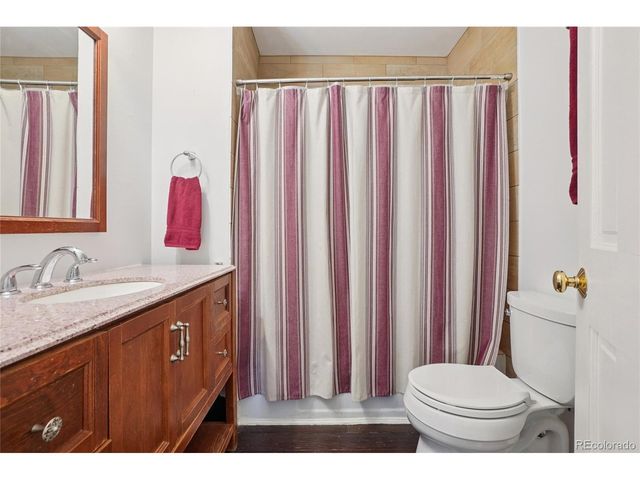 3212 W FONTANERO St W, Colorado Springs, CO 80904