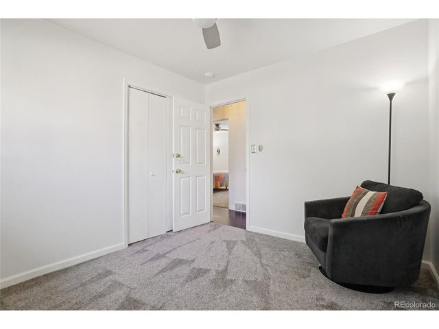 3212 W FONTANERO St W, Colorado Springs, CO 80904