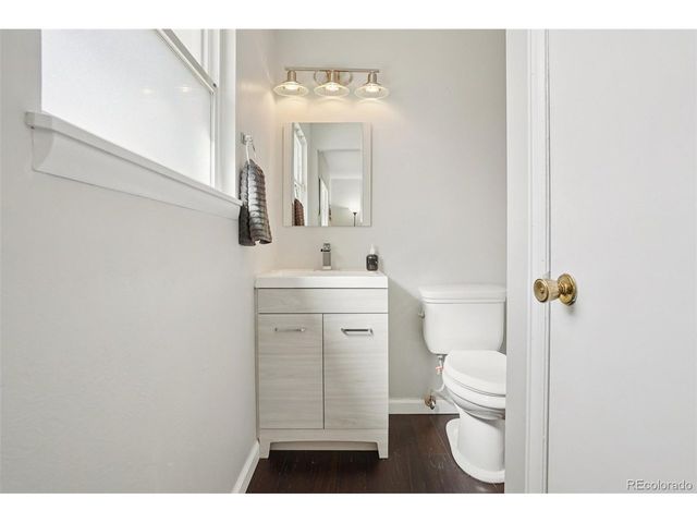 3212 W FONTANERO St W, Colorado Springs, CO 80904