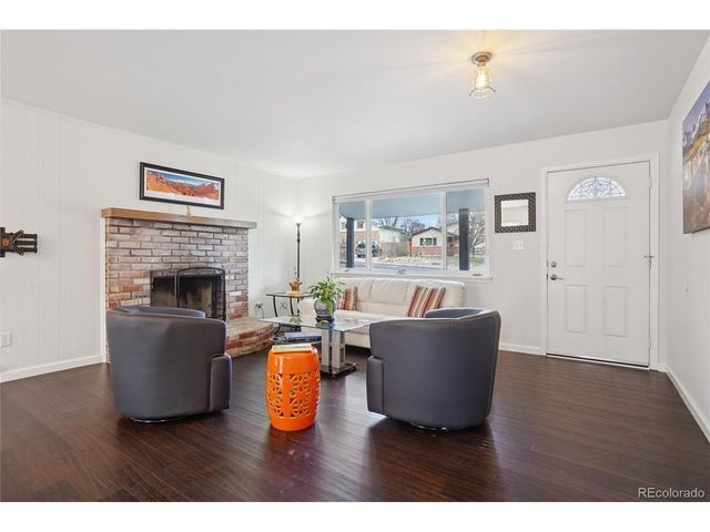 3212 W FONTANERO St W, Colorado Springs, CO 80904