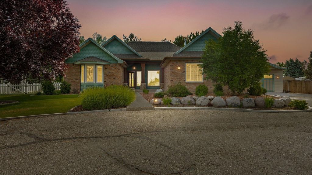 3761 N 15th Court, Grand Junction, CO 81506