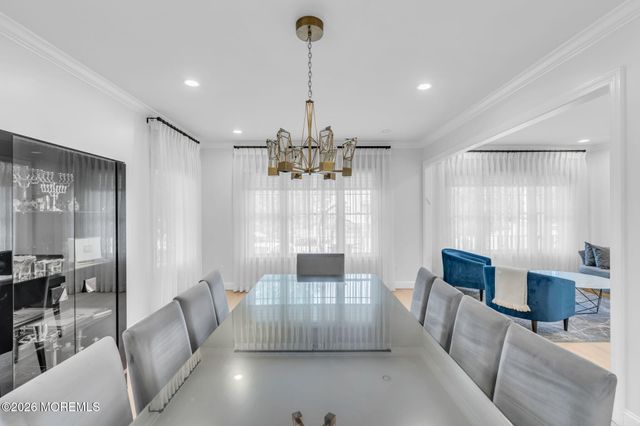 108 Vintage Circle, Lakewood, NJ 08701