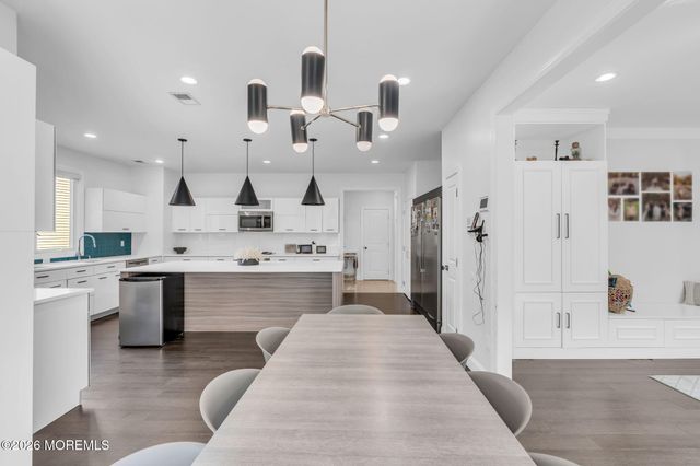 108 Vintage Circle, Lakewood, NJ 08701