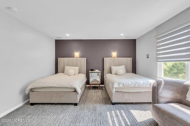 108 Vintage Circle, Lakewood, NJ 08701