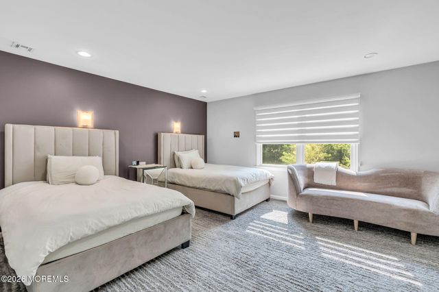 108 Vintage Circle, Lakewood, NJ 08701
