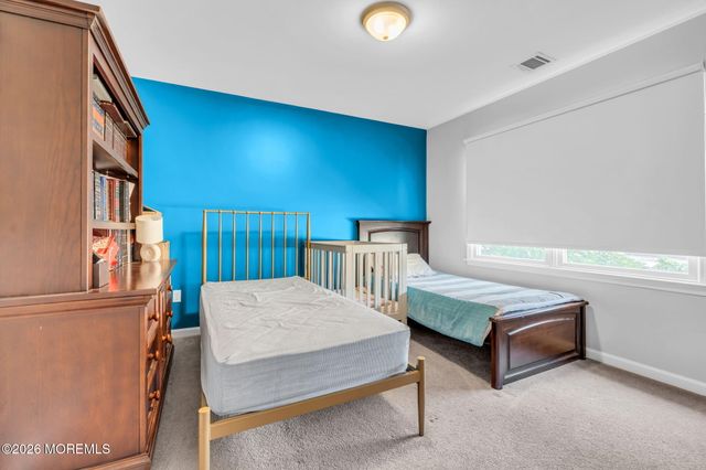 108 Vintage Circle, Lakewood, NJ 08701