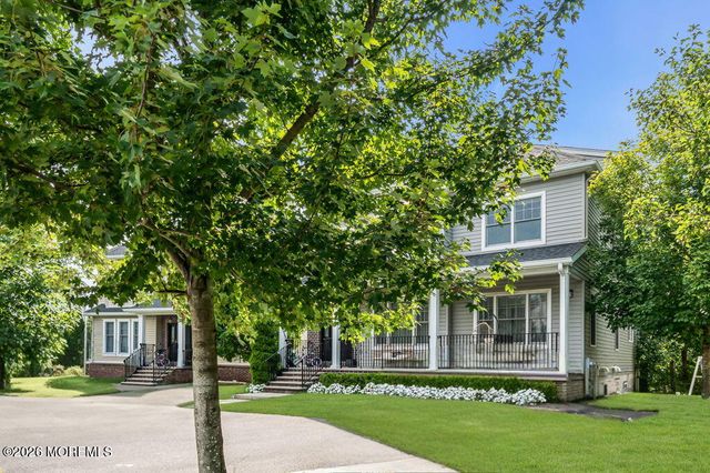 108 Vintage Circle, Lakewood, NJ 08701