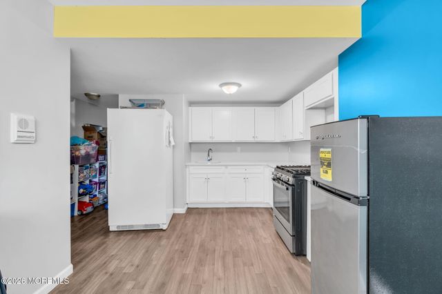 108 Vintage Circle, Lakewood, NJ 08701