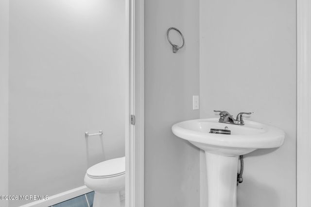 108 Vintage Circle, Lakewood, NJ 08701