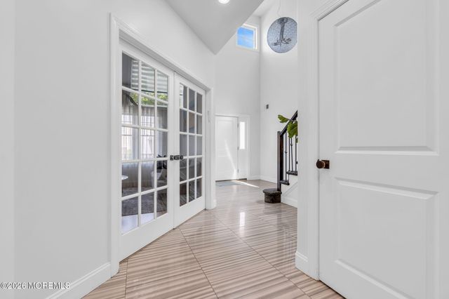 108 Vintage Circle, Lakewood, NJ 08701