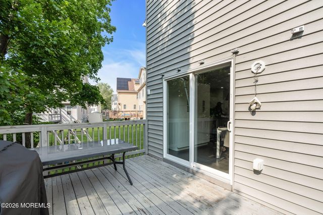 108 Vintage Circle, Lakewood, NJ 08701