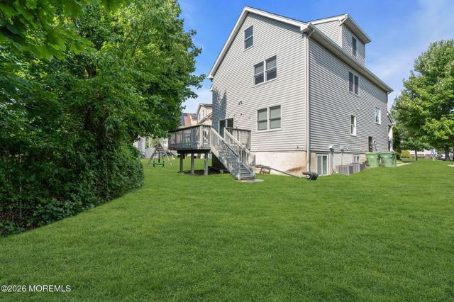 108 Vintage Circle, Lakewood, NJ 08701