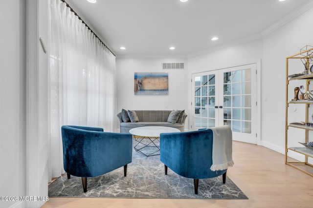 108 Vintage Circle, Lakewood, NJ 08701