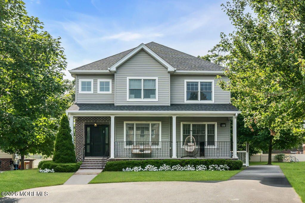 108 Vintage Circle, Lakewood, NJ 08701