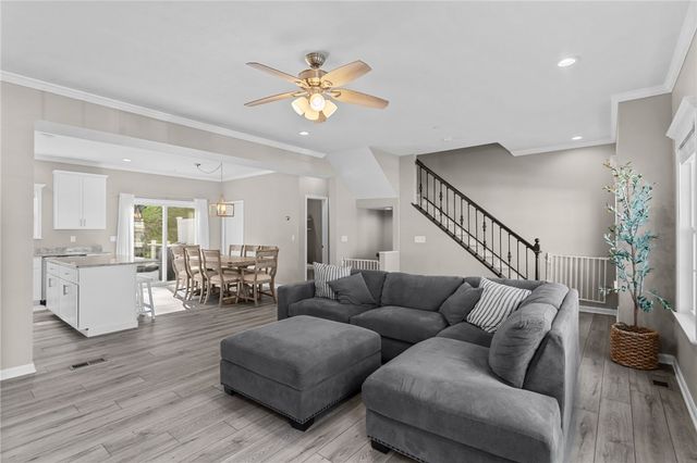 2806 Canterbury Dr, Imperial, PA 15126