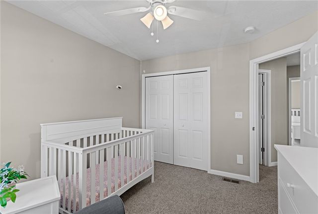 2806 Canterbury Dr, Imperial, PA 15126