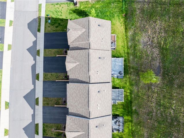 2806 Canterbury Dr, Imperial, PA 15126